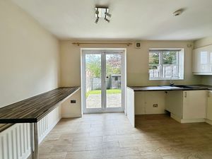 Kitchen/Diner - click for photo gallery